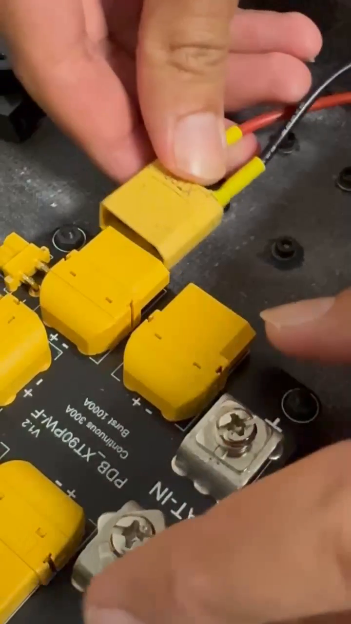 Power distribution board wiring
